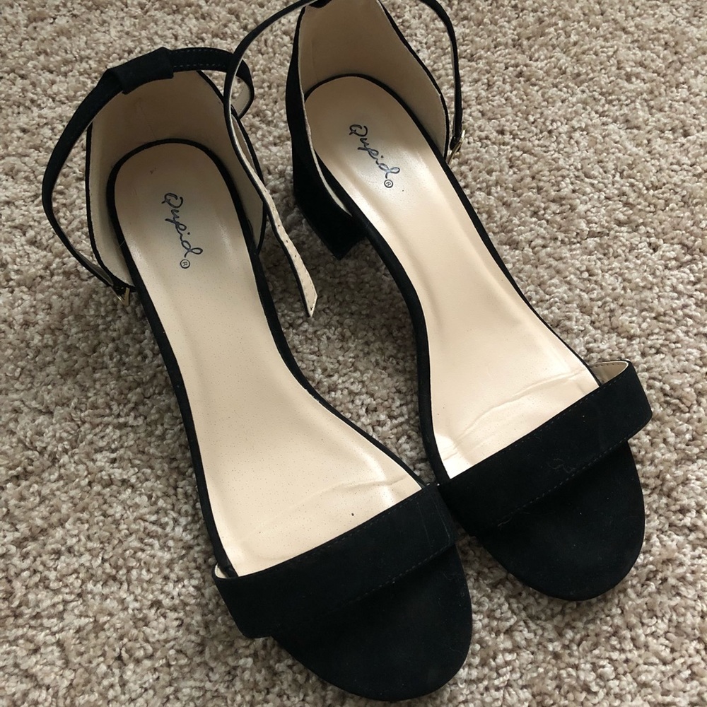 🖤Black Kitten Heels🖤